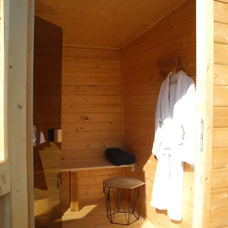 Bed & Breakfast La Maison D'isaphil 3*