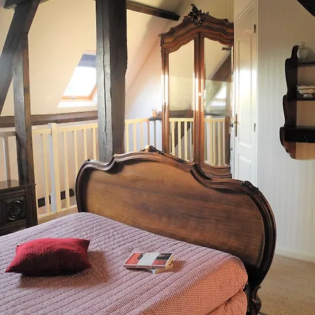 La Maison D'isaphil Bed & Breakfast